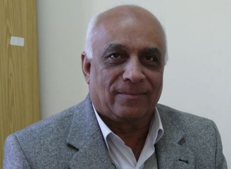 Palestinian Authority arrests dissident professor